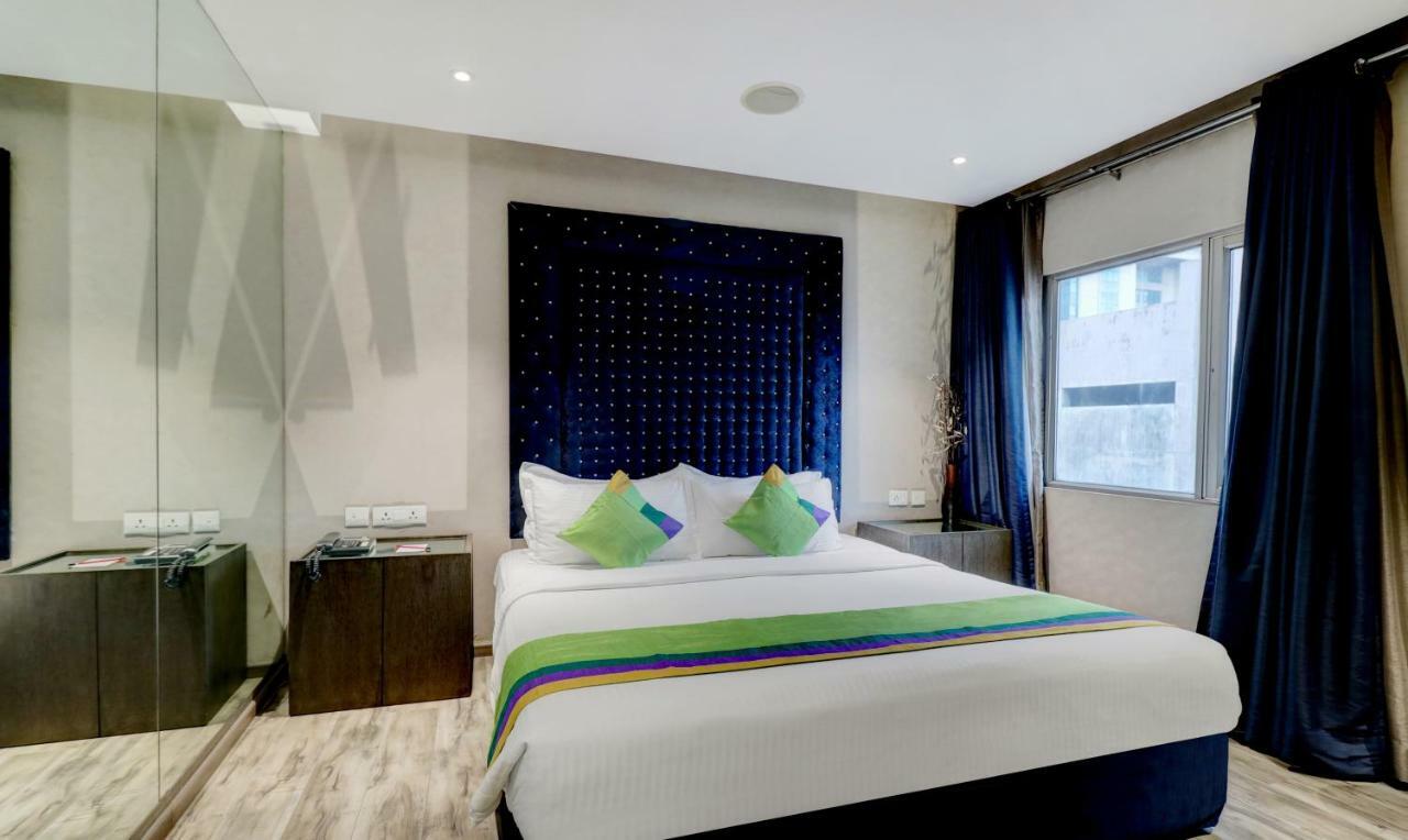 The Spring Hotell Chennai Exteriör bild